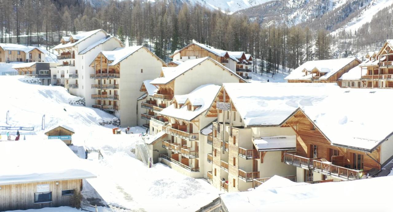 Aparthotel Les Terrasses Du Soleil D'Or By Infini Mountain Les Orres Exteriér fotografie